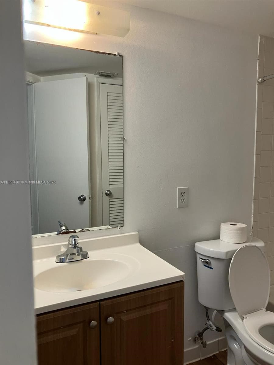 BREEZES AT PALM AIRE COND · #103 in Pompano Beach - Photo 13