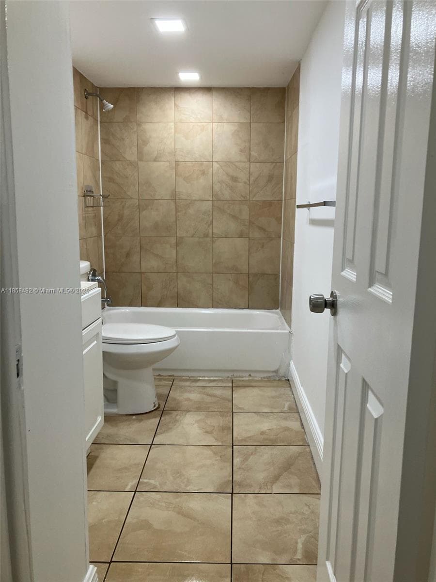 BREEZES AT PALM AIRE COND · #103 in Pompano Beach - Photo 12