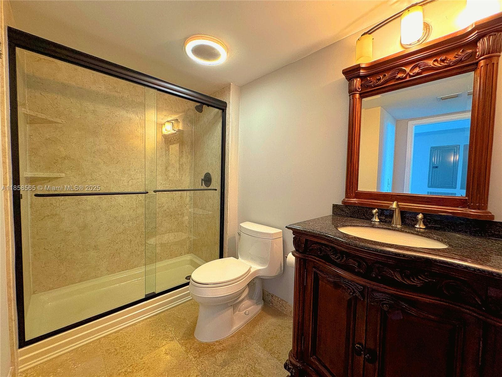THE ASTON CONDO · #816 in Miami - Photo 15