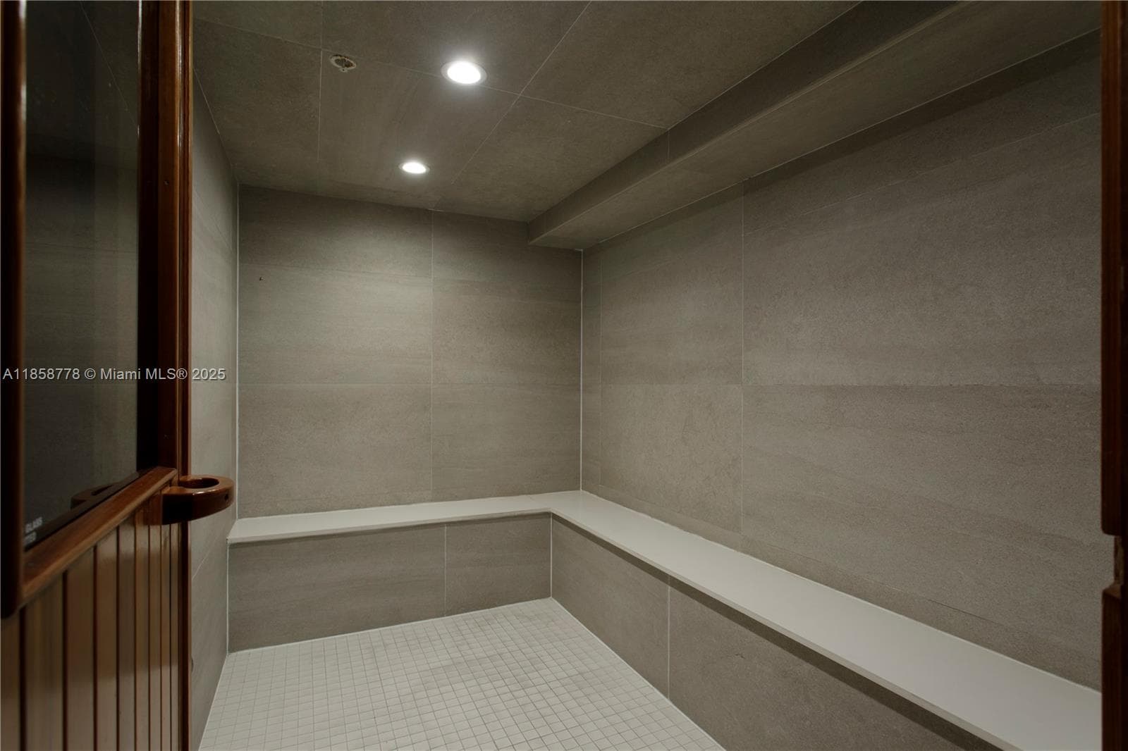 LE JARDIN HOUSE CONDO · #706 in Bay Harbor Islands - Photo 20