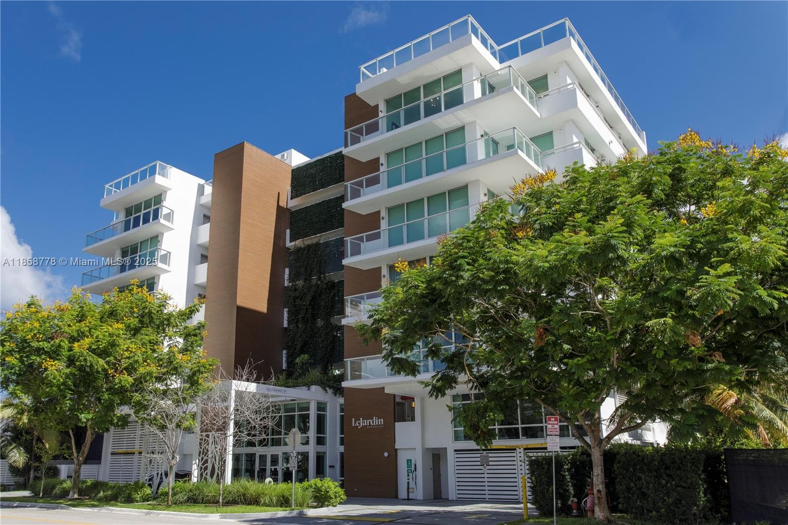 LE JARDIN HOUSE CONDO · #706 in Bay Harbor Islands - Photo 21