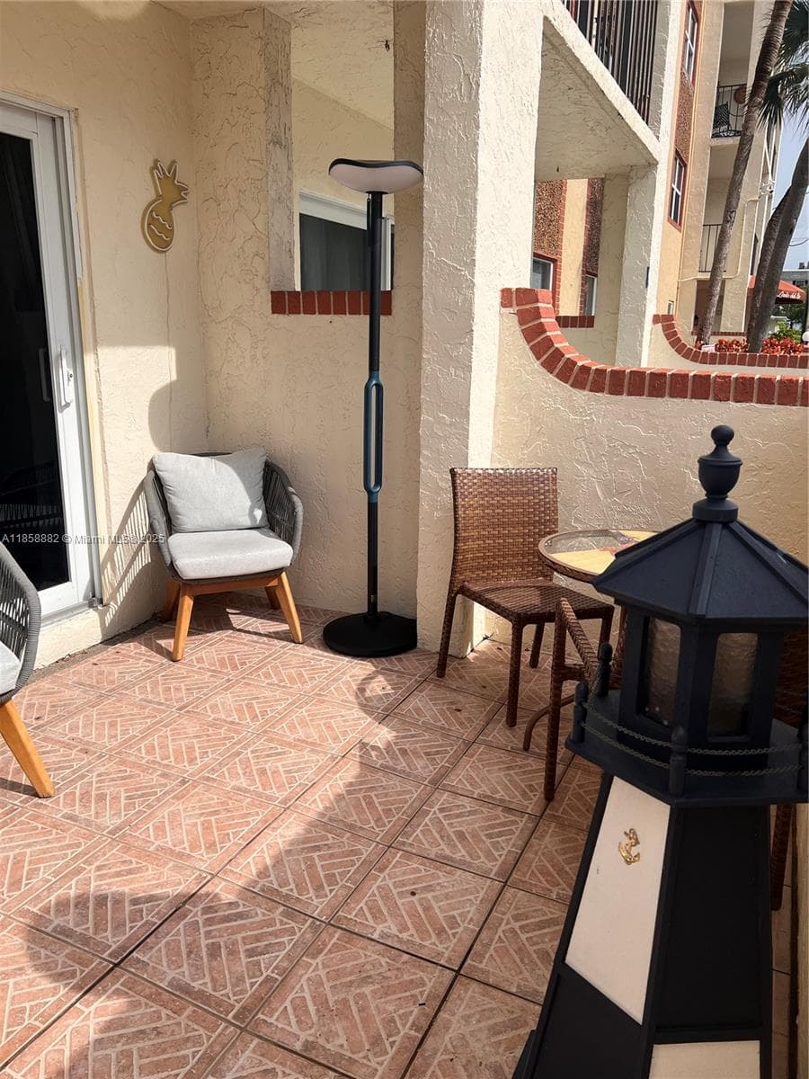 LADO DEL RIO CONDO · #104 in Pompano Beach - Photo 18