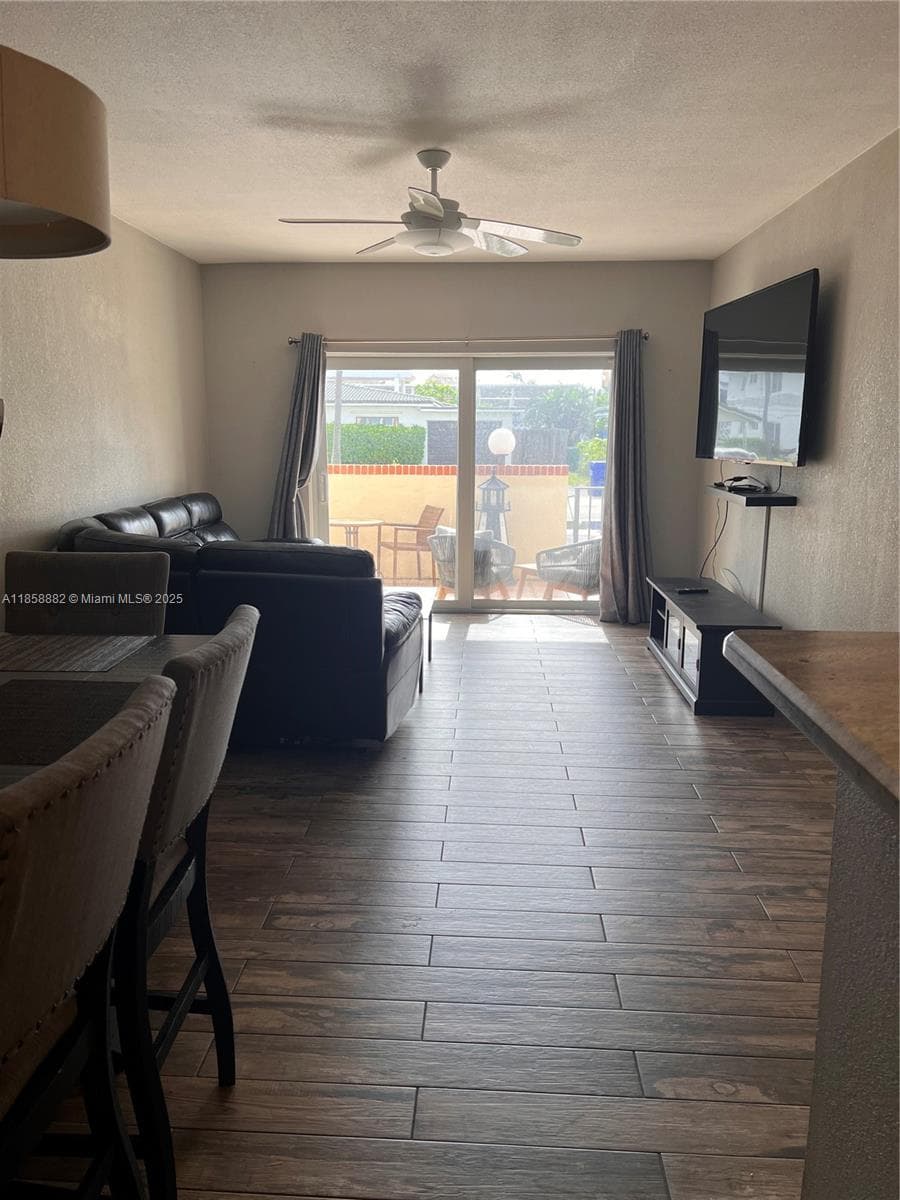 LADO DEL RIO CONDO · #104 in Pompano Beach - Photo 11