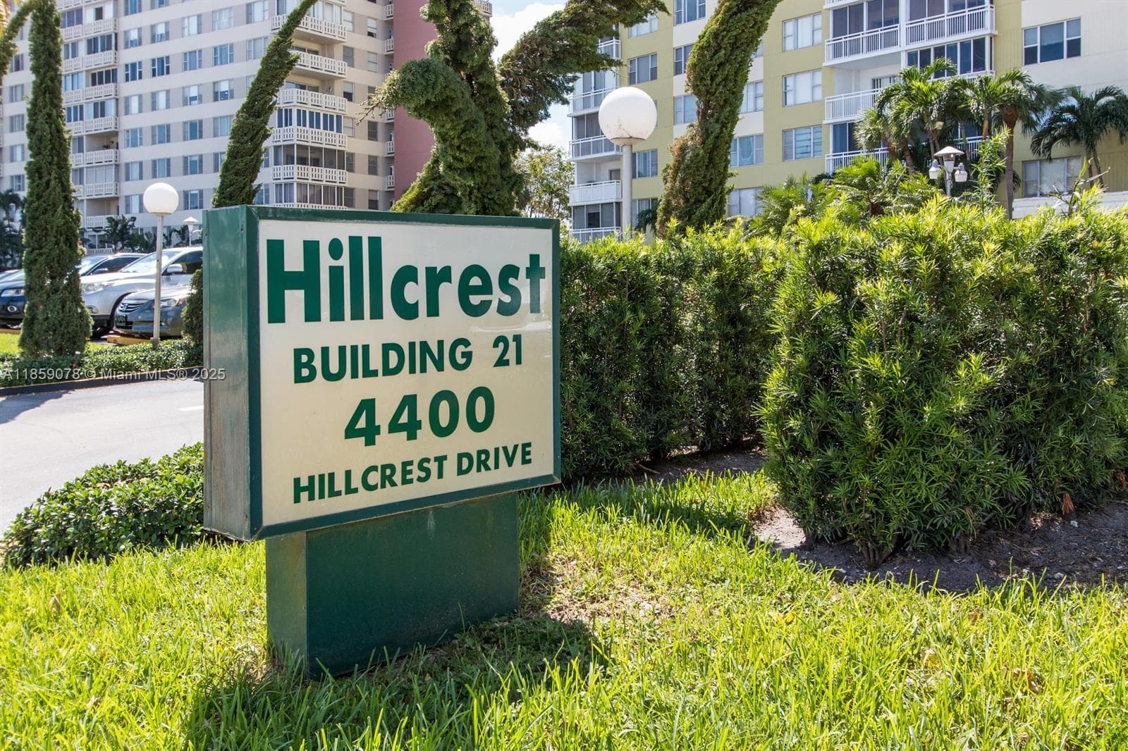 HILLCREST · #520C in Hollywood - Photo 5