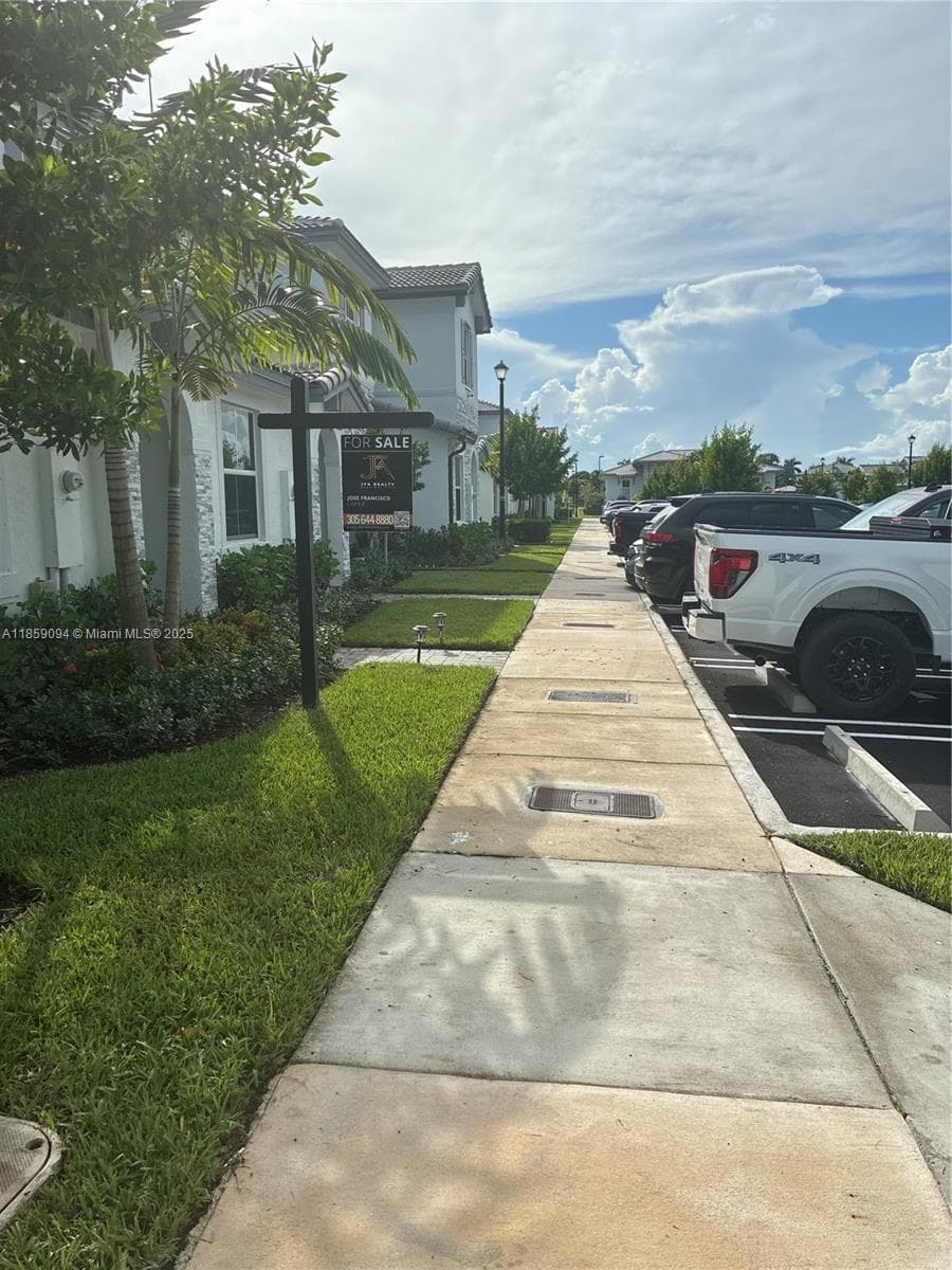 16300 SW 291st St photo 4