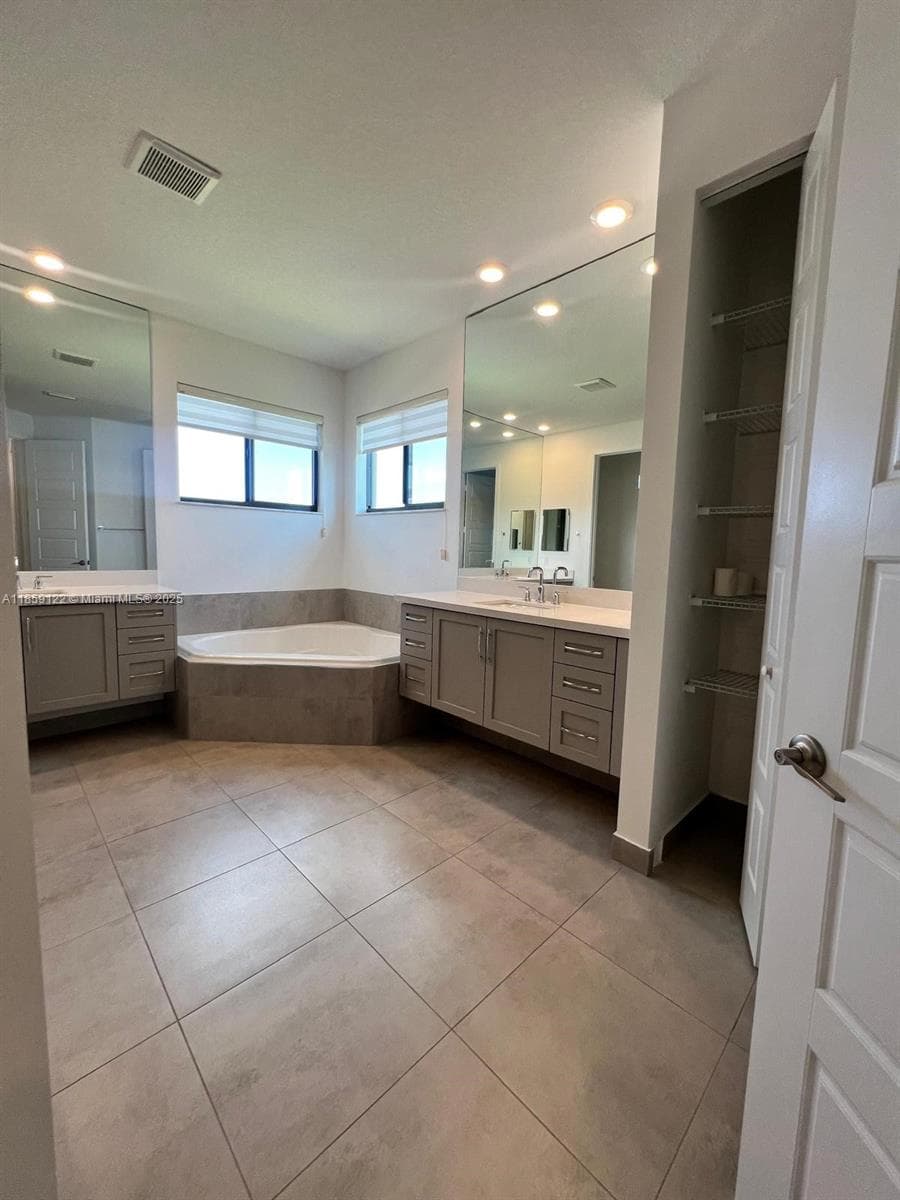 10970 Pacifica Way photo 21
