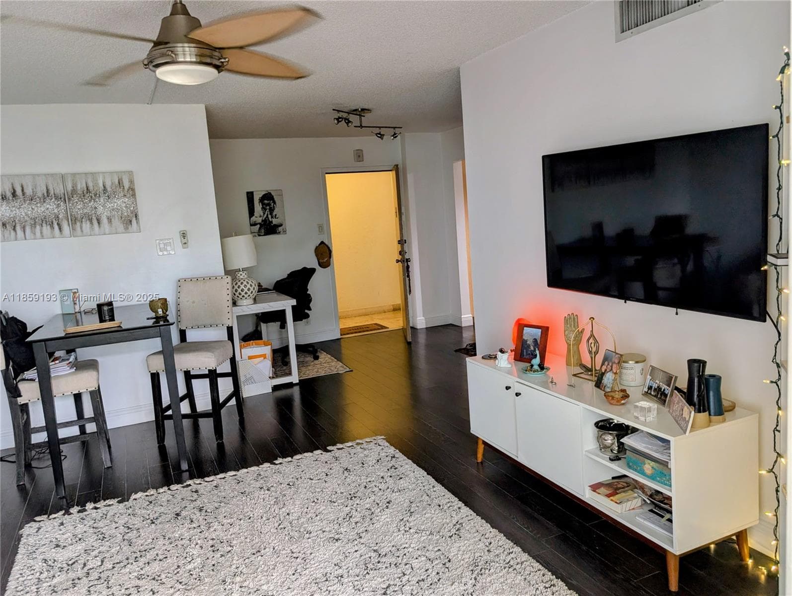 VIRGINIA OAKS CONDO · #4A in Miami - Photo 4