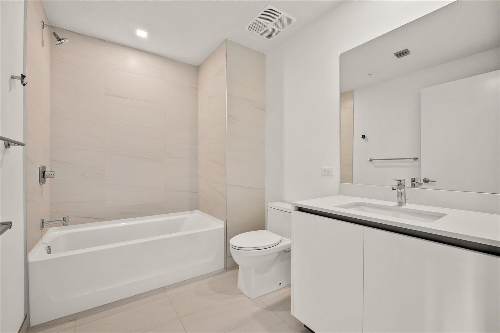 Ensuite Bathroom #2