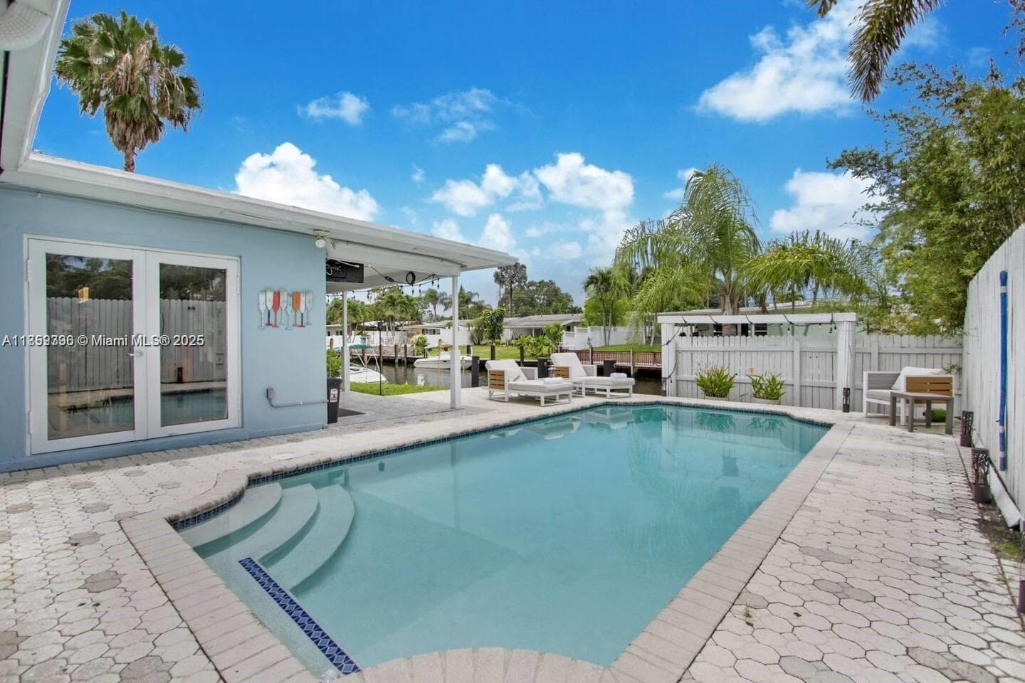 2442 Bimini Ln photo 11