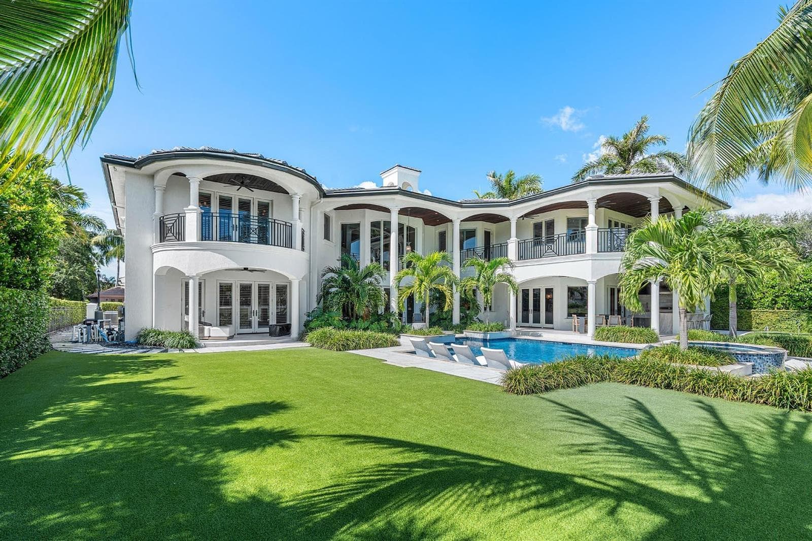 121_Royal_Palm_Way_24