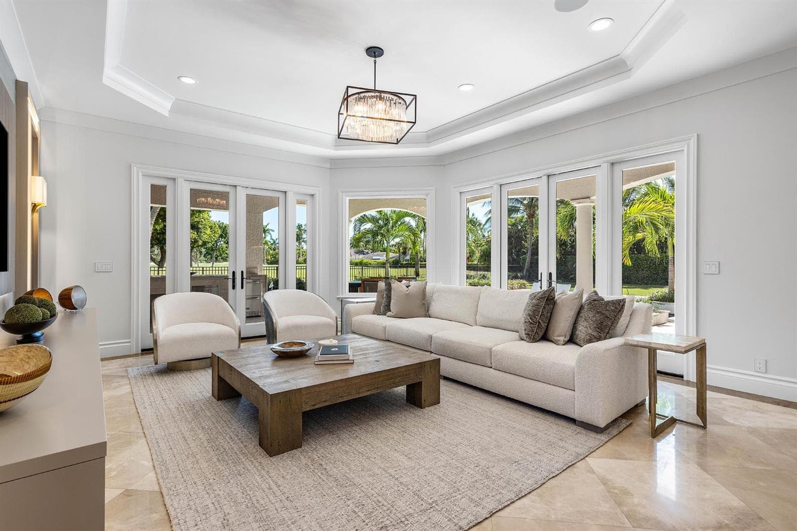 121_Royal_Palm_Way_23
