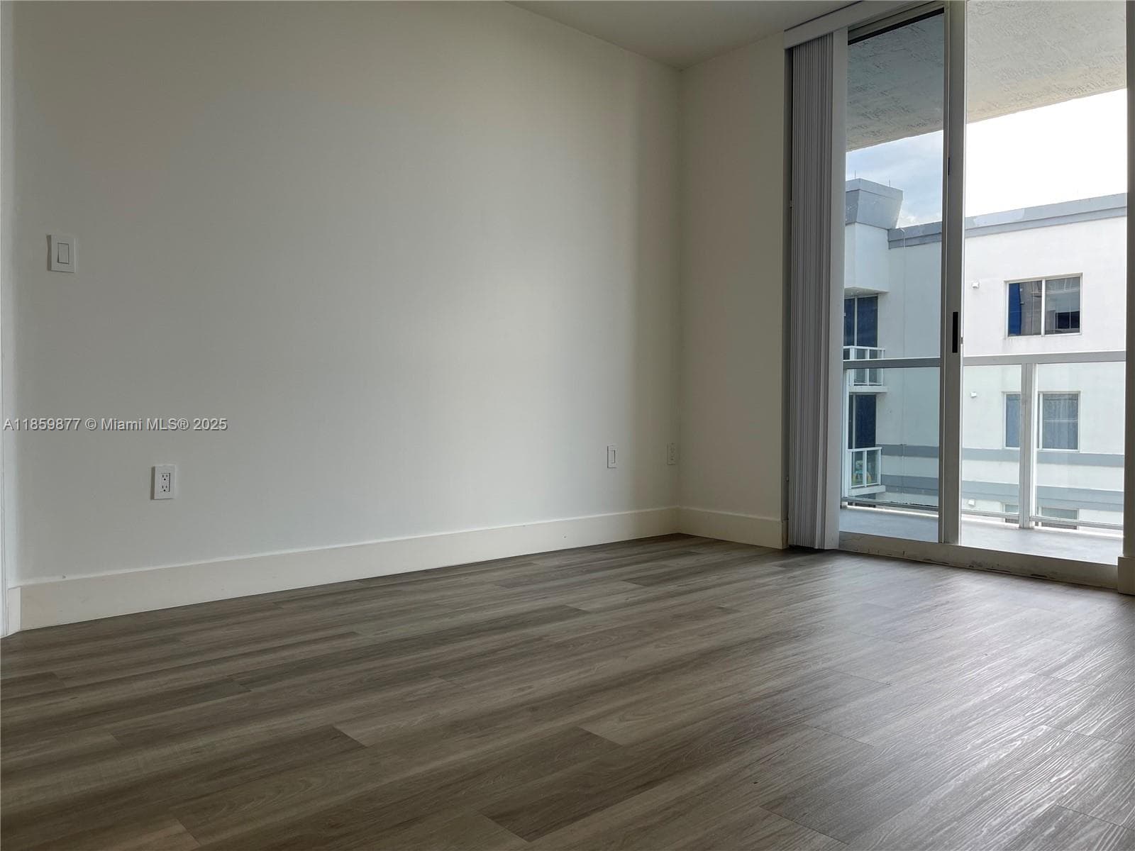 BLUE LAGOON CONDO · #1203 in Miami - Photo 22