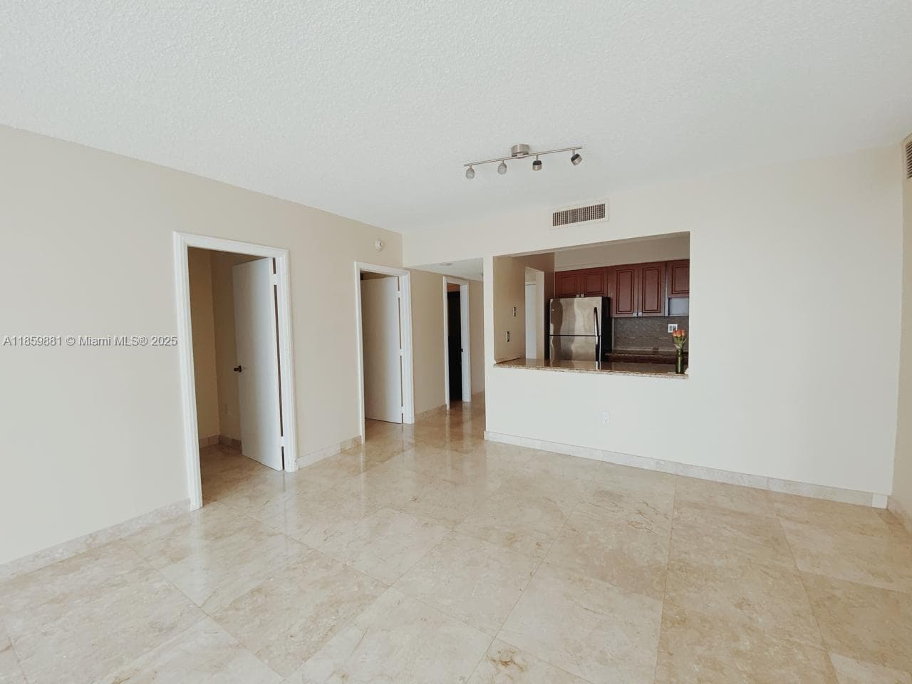 JOCKEY CLUB CONDO UNIT II · #8F in Miami - Photo 8