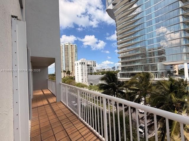 BRICKELL BISCAYNE CONDO · #6A in Miami - Photo 6