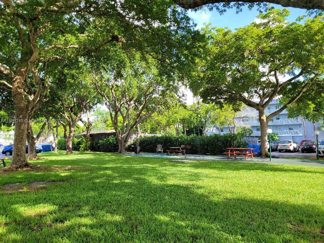 ROYAL PARK CONDO · #3B in Oakland Park - Photo 21