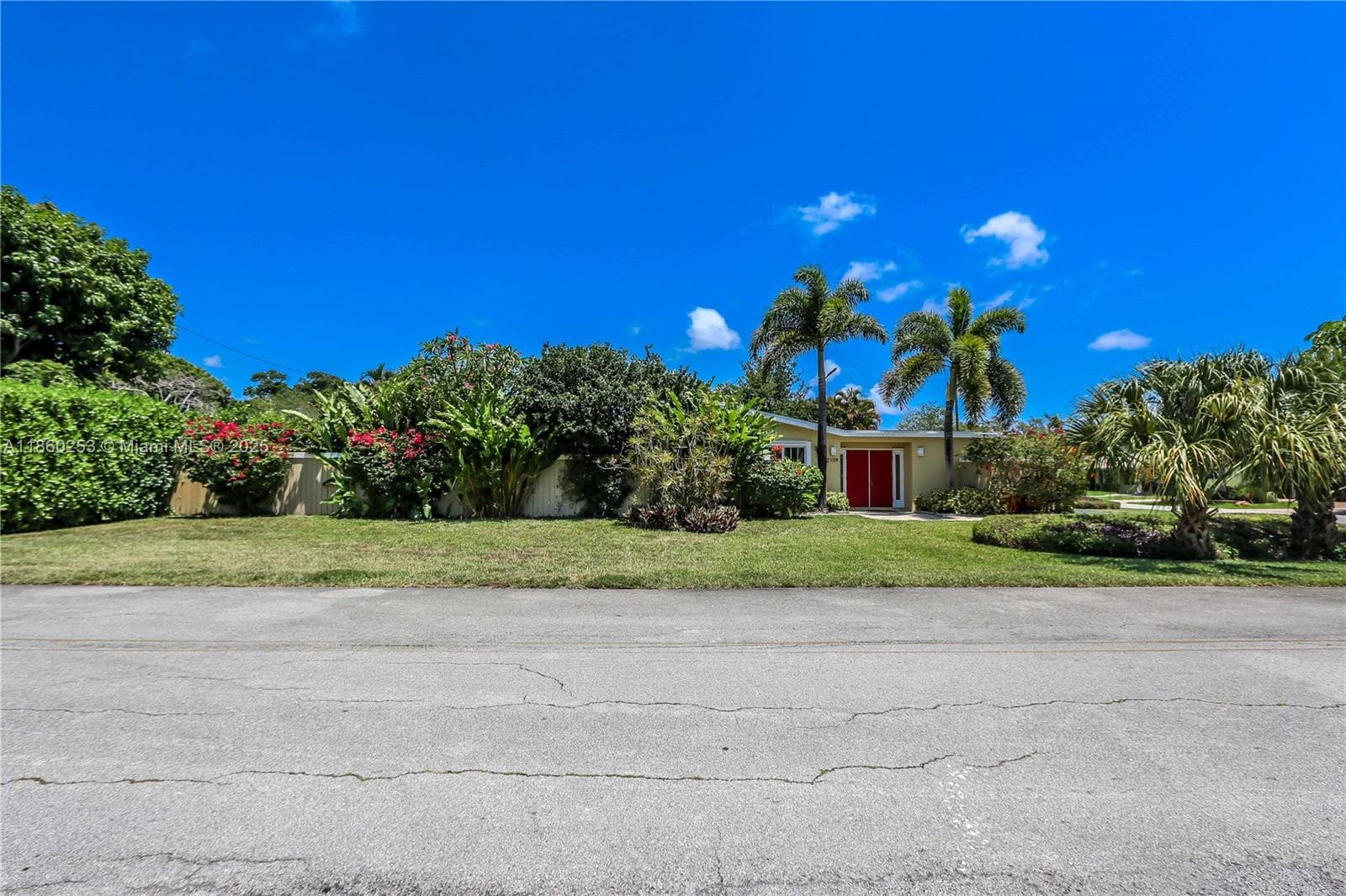 2109 NW 2nd Avenue photo 35