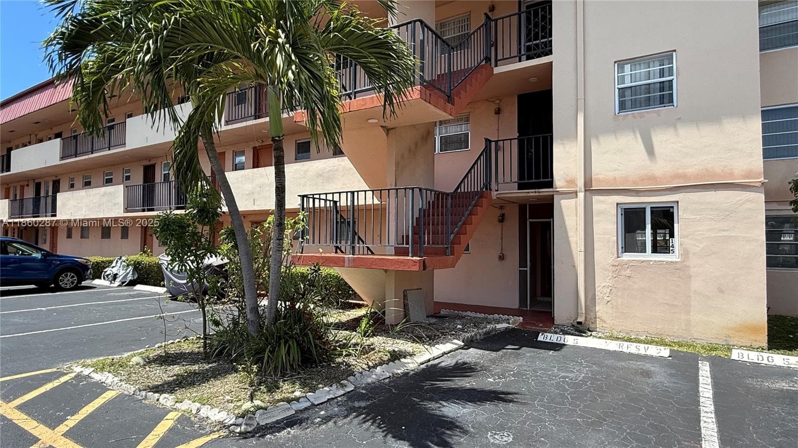 FIFTH HORIZONS CONDO · #145 in Miami - Photo 4