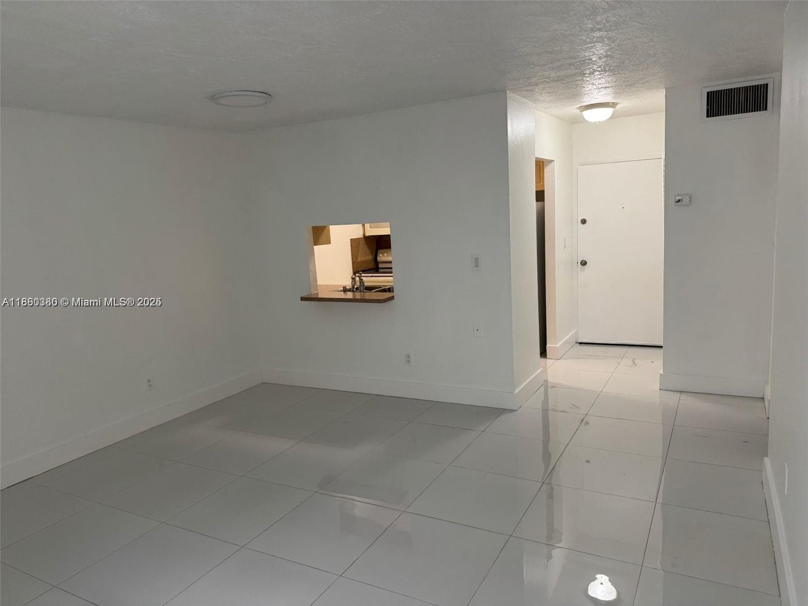 EL LAGO CONDO · #W112 in Miami - Photo 6