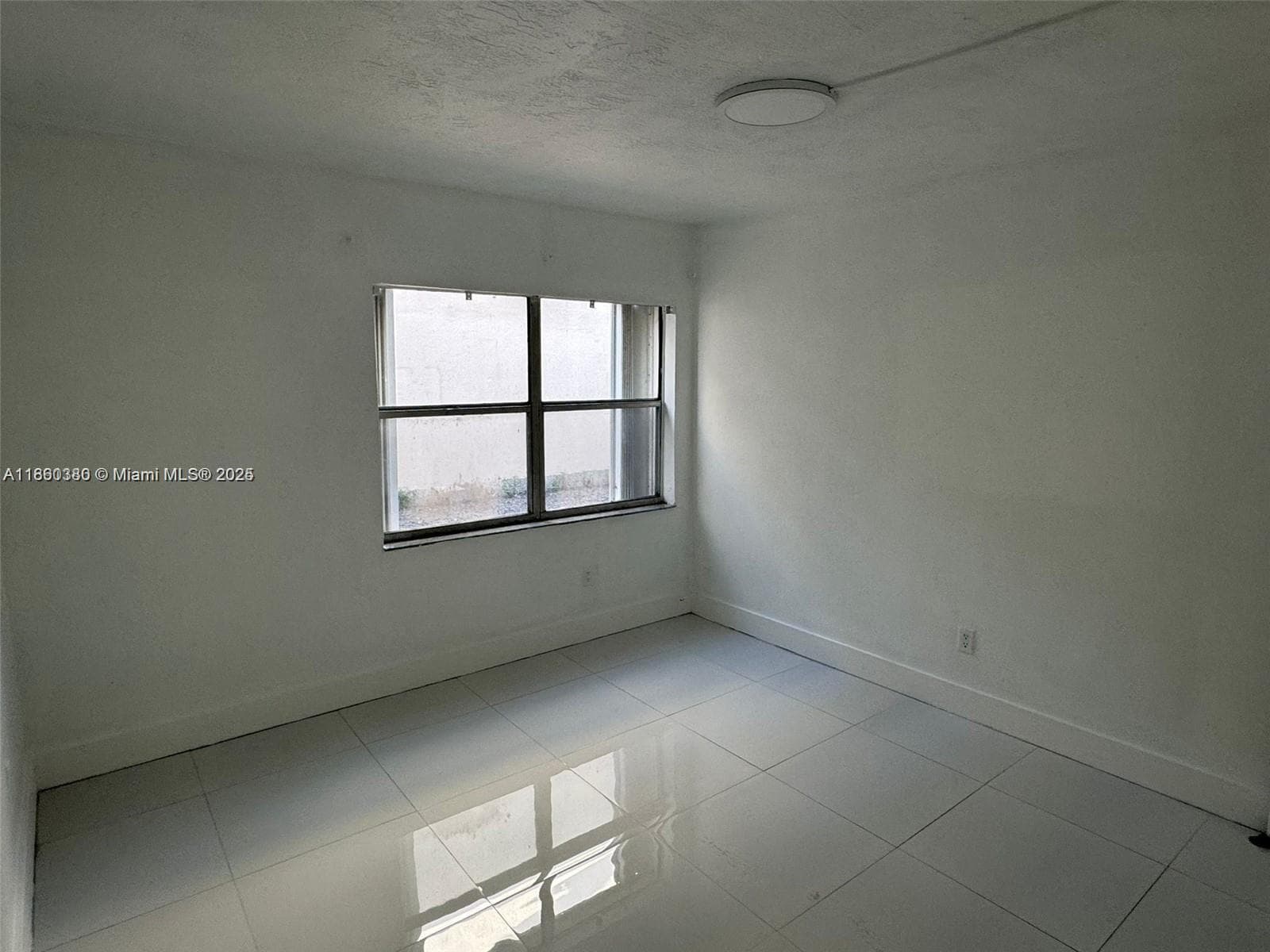 EL LAGO CONDO · #W112 in Miami - Photo 4