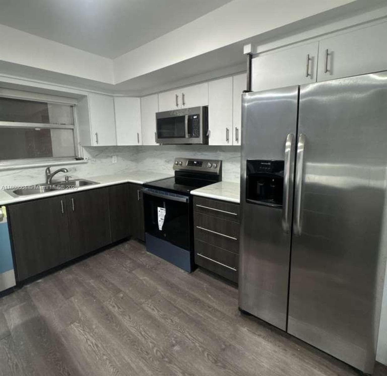 BUCKLEY TOWERS CONDO - EA · #1625W in Miami - Photo 3