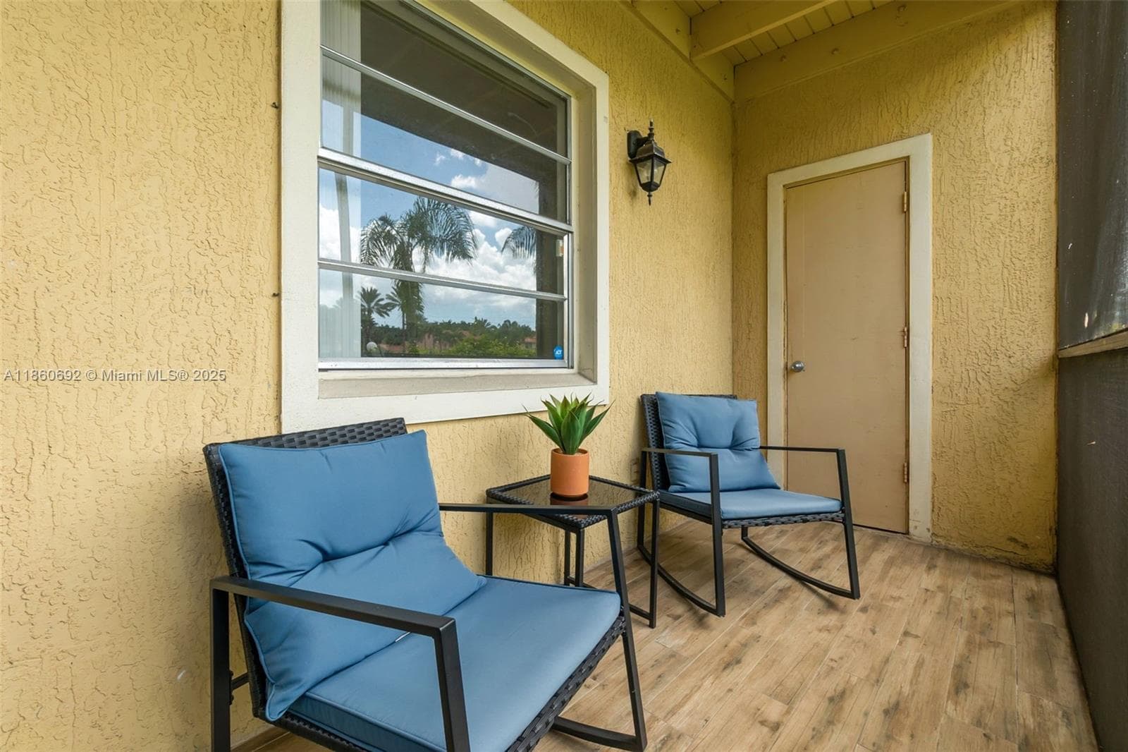 Royal Poinciana · #1811 in Pompano Beach - Photo 23