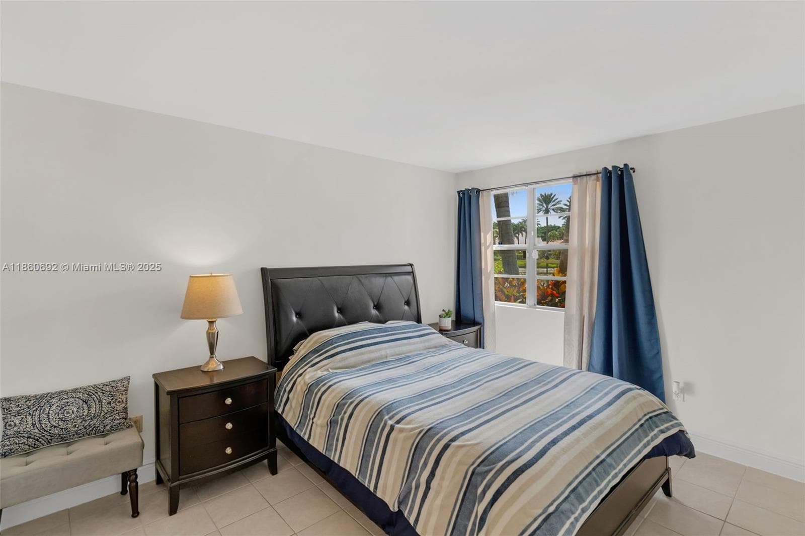 Royal Poinciana · #1811 in Pompano Beach - Photo 12