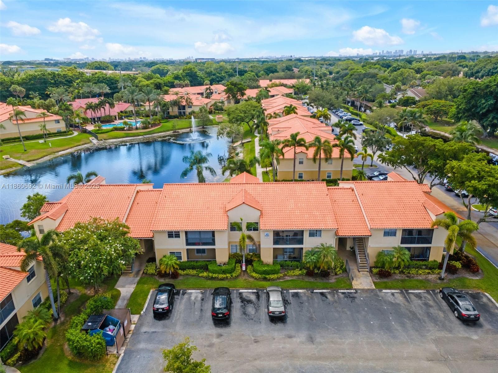 Royal Poinciana · #1811 in Pompano Beach - Photo 26