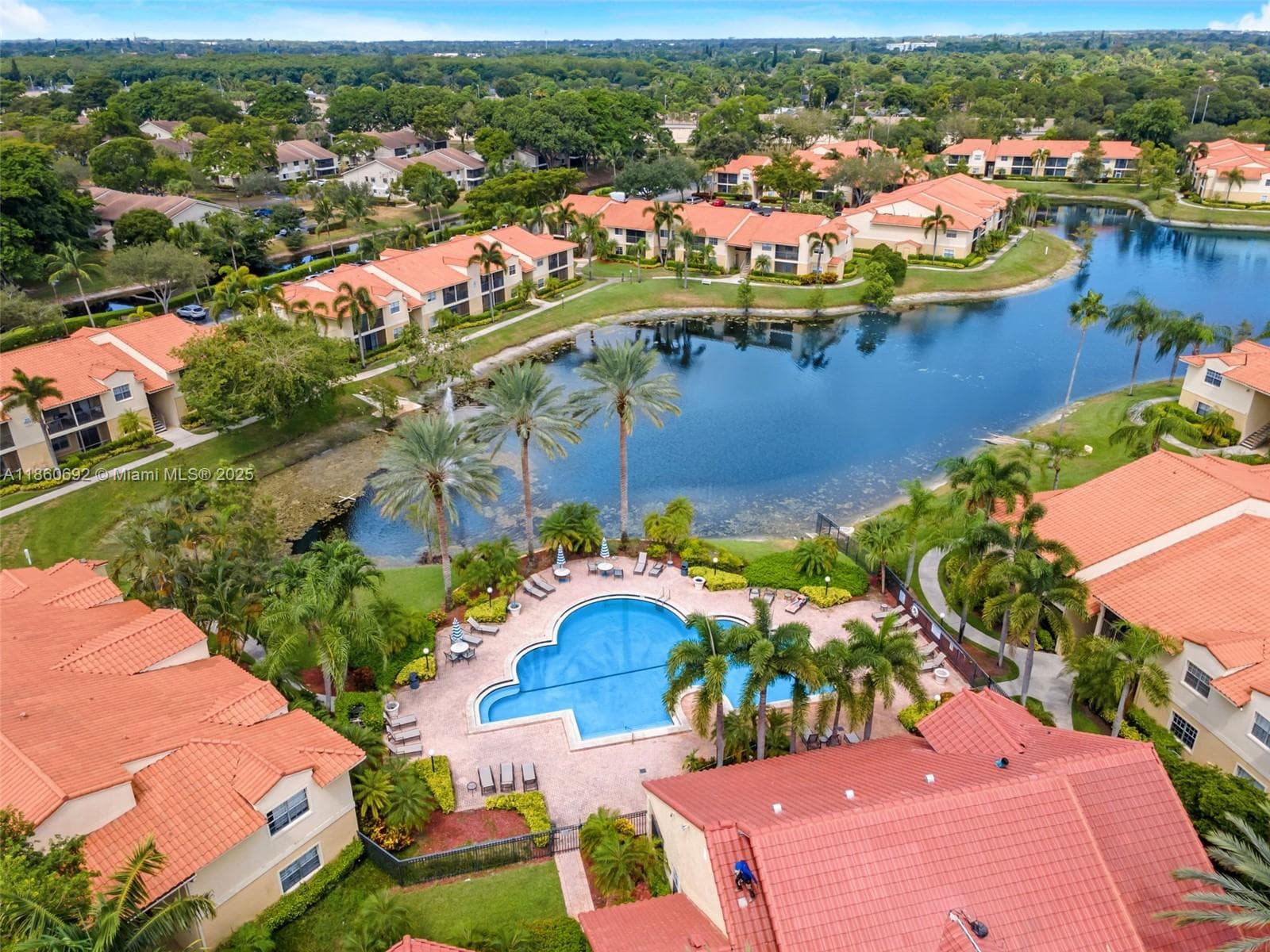 Royal Poinciana · #1811 in Pompano Beach - Photo 34