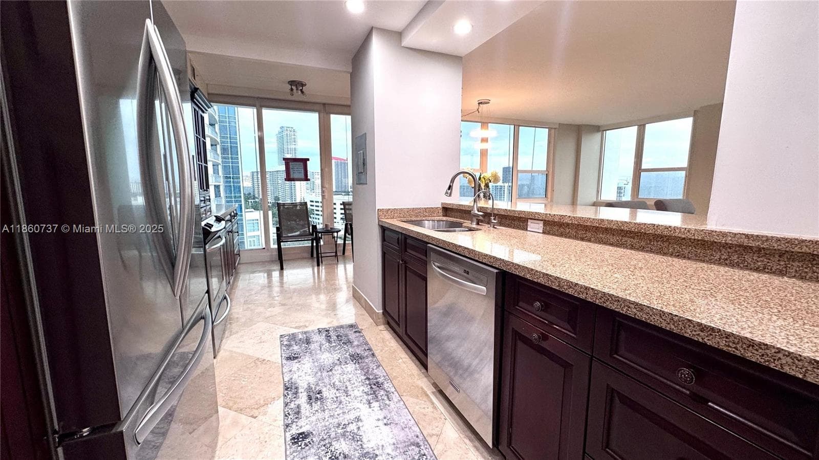 ALEXANDER TOWERS CONDO · #1101 in Hollywood - Photo 6