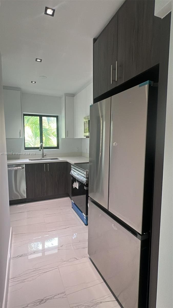 BAY HARBOUR ISLAND · #7 in Bay Harbor Islands - Photo 3