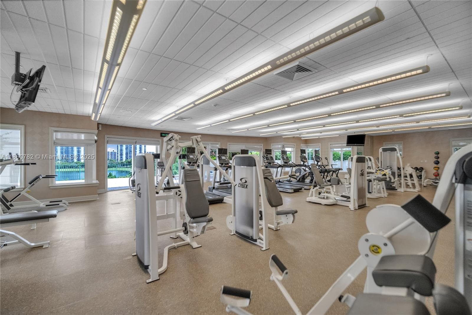 TURNBERRY VILLAGE · #308 in Aventura - Photo 42