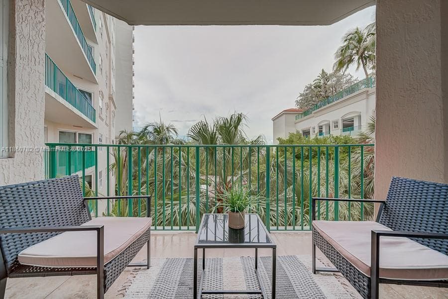 TURNBERRY VILLAGE · #308 in Aventura - Photo 30