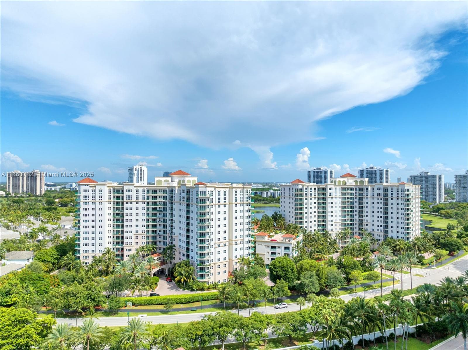 TURNBERRY VILLAGE · #308 in Aventura - Photo 38