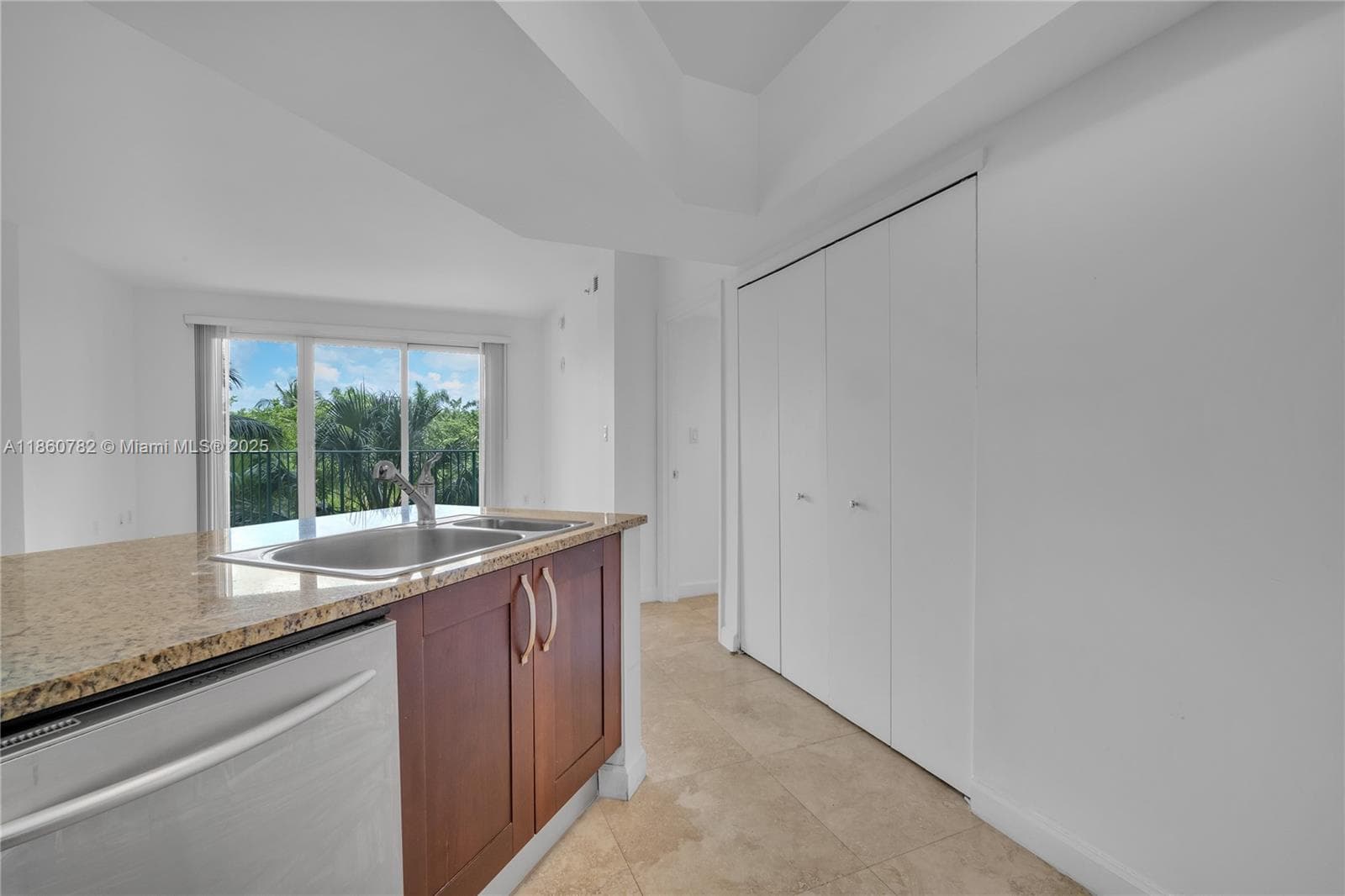 TURNBERRY VILLAGE · #308 in Aventura - Photo 50