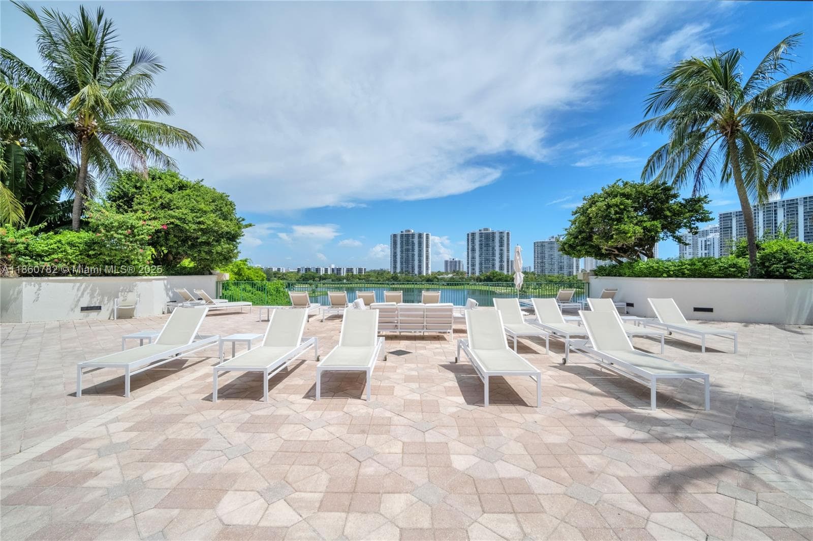 TURNBERRY VILLAGE · #308 in Aventura - Photo 40