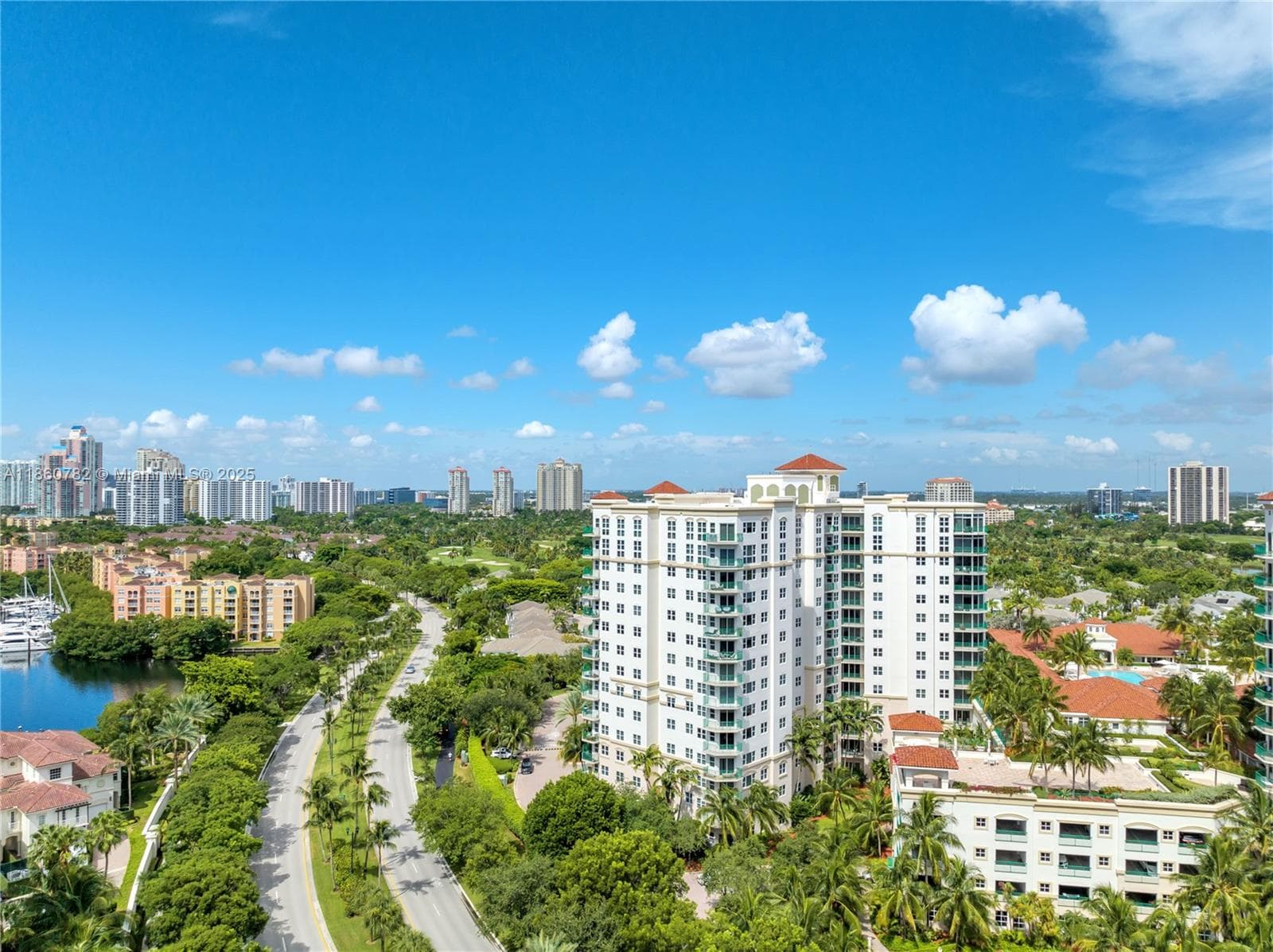 TURNBERRY VILLAGE · #308 in Aventura - Photo 39