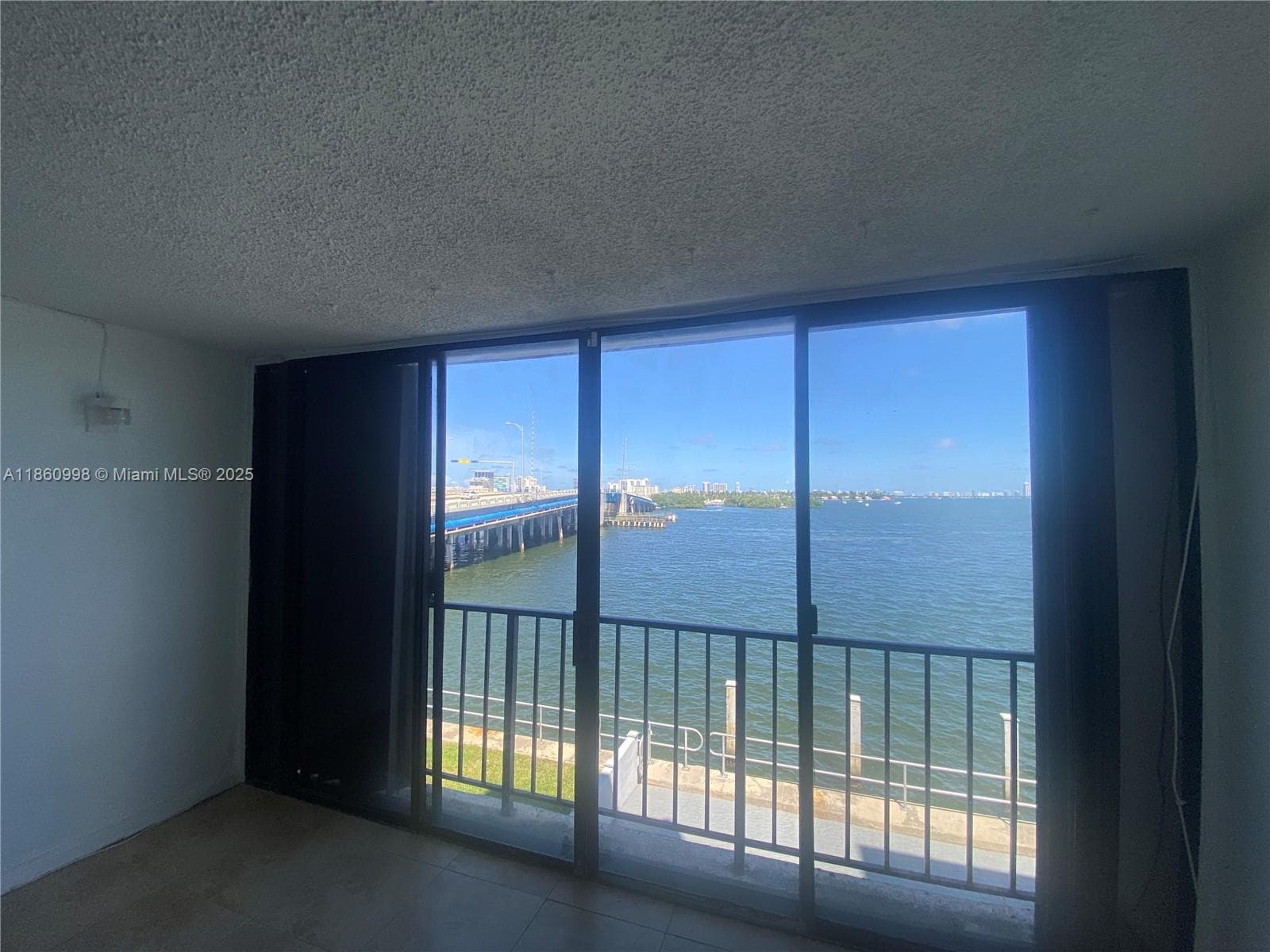 LAS OLAS CONDO · #3D in Miami - Photo 13