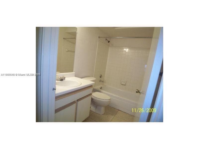SAILBOAT POINTE CONDO · #1104 in Oakland Park - Photo 4