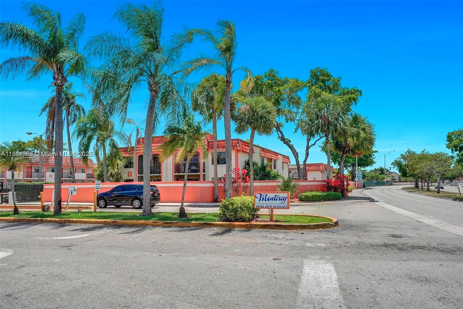 MONTEREY CONDO FOUR · #201 in Miami - Photo 3