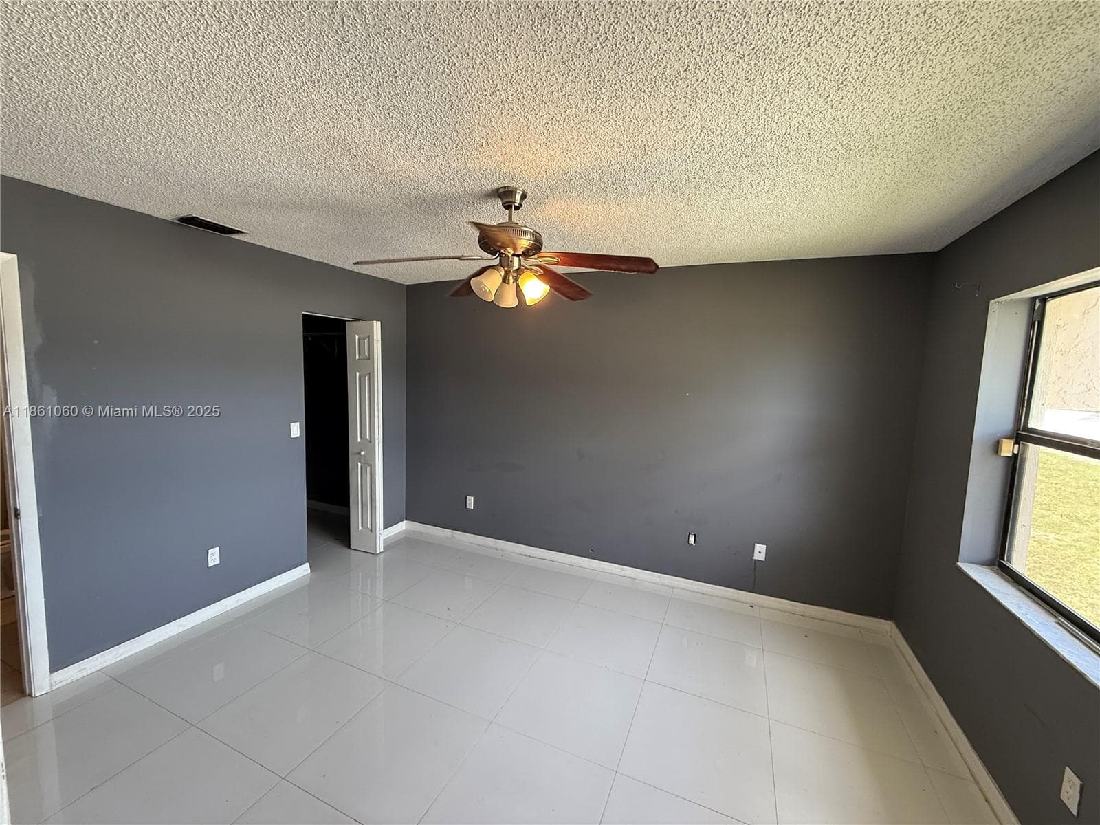 MONTEREY CONDO FOUR · #201 in Miami - Photo 14