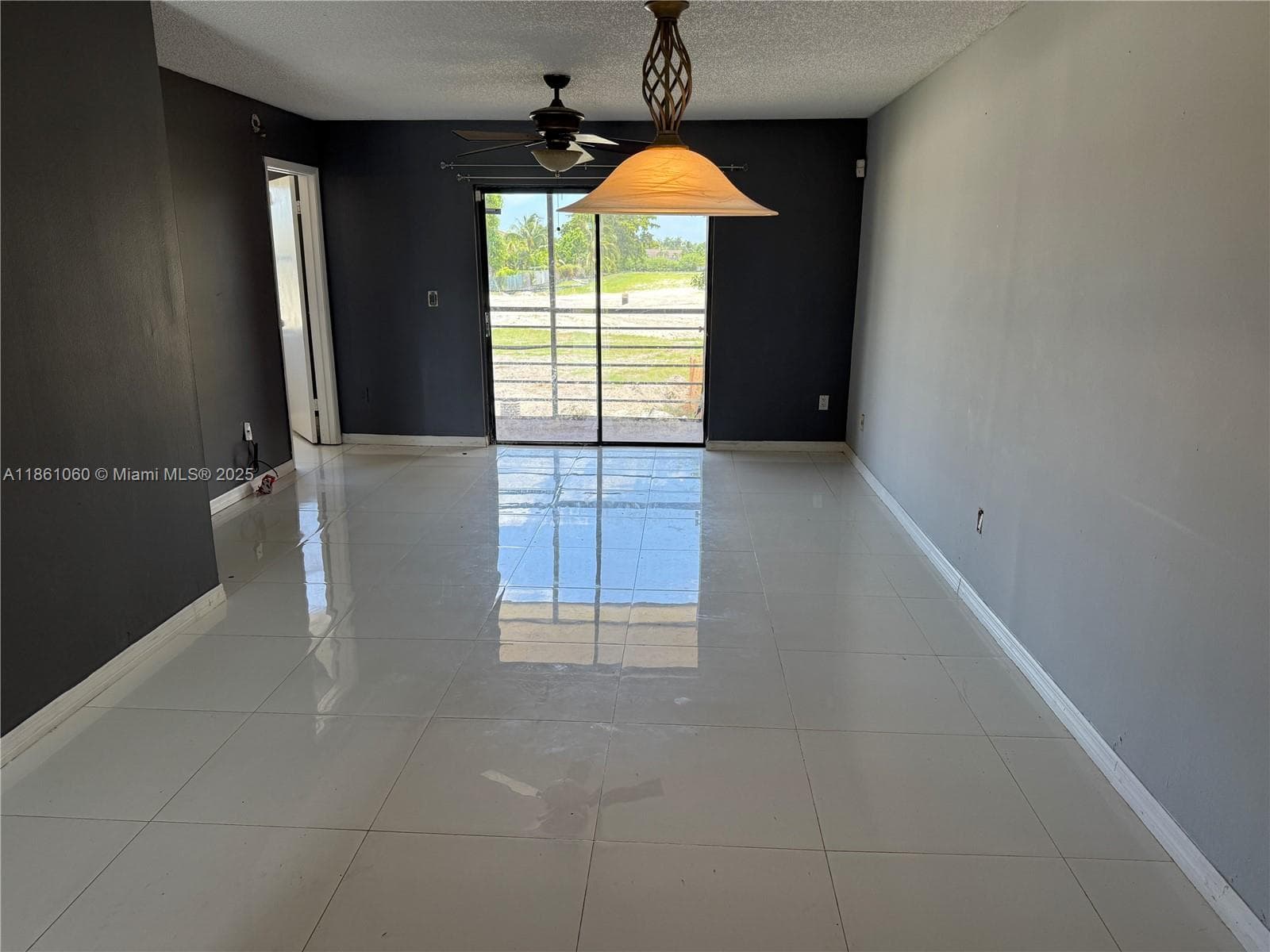 MONTEREY CONDO FOUR · #201 in Miami - Photo 8