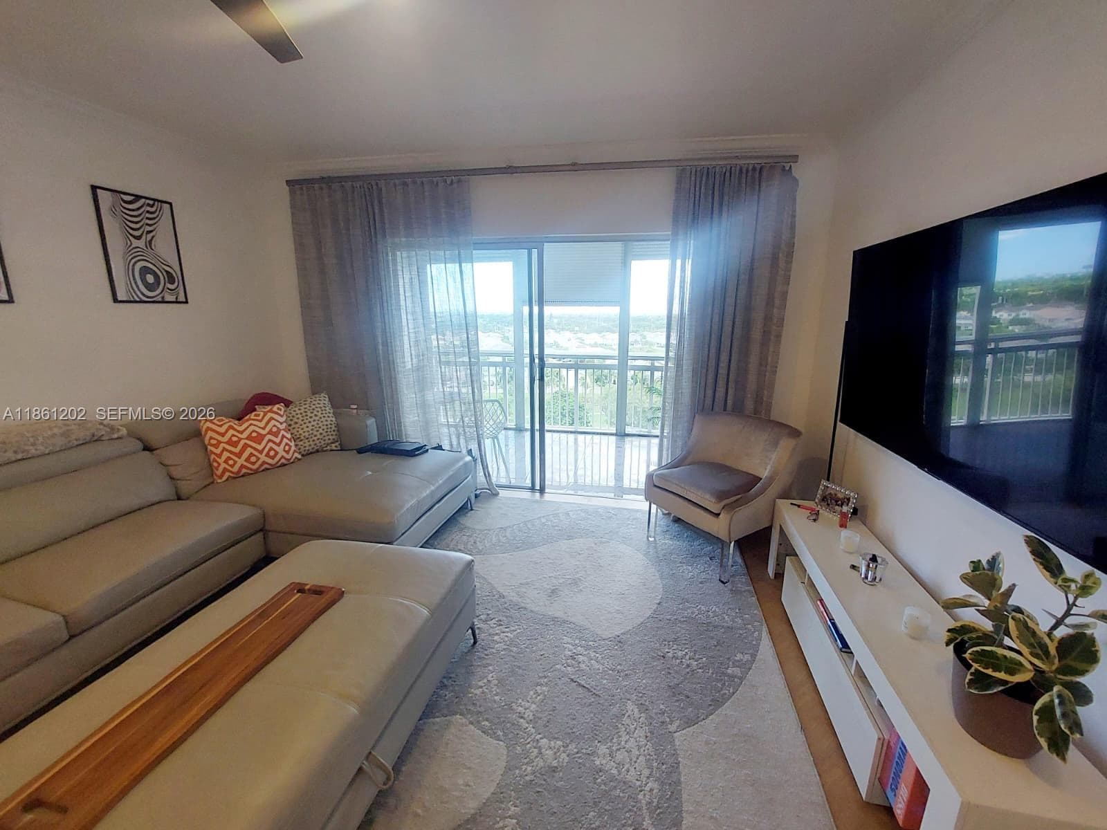 HILLCREST · #1005A in Hollywood - Photo 15