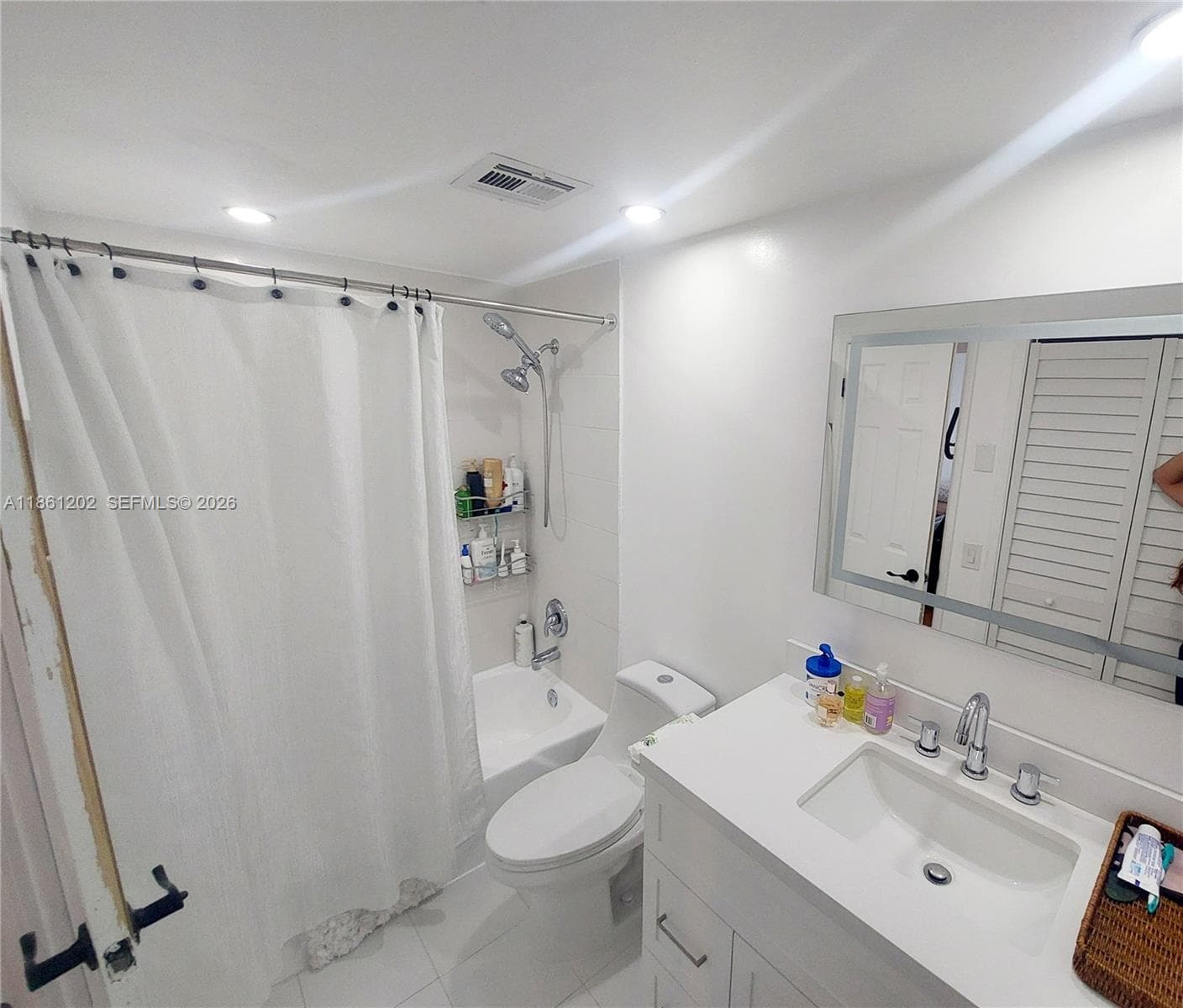 HILLCREST · #1005A in Hollywood - Photo 31
