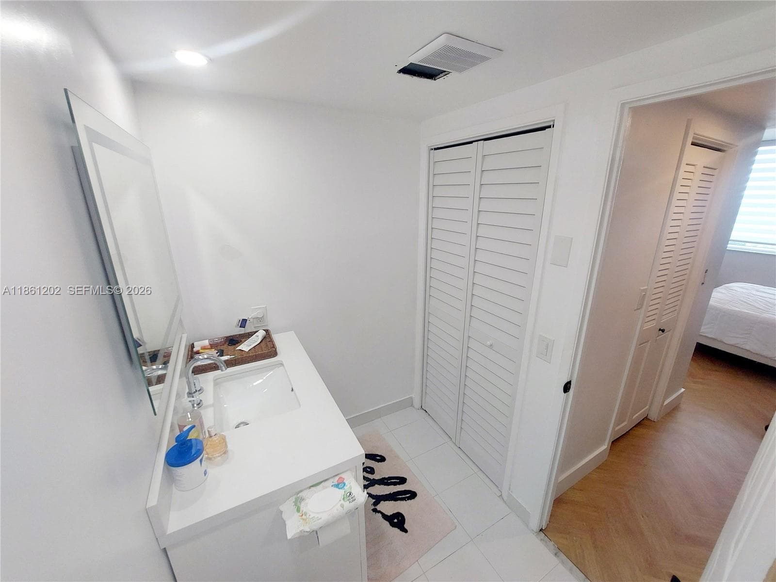 HILLCREST · #1005A in Hollywood - Photo 8