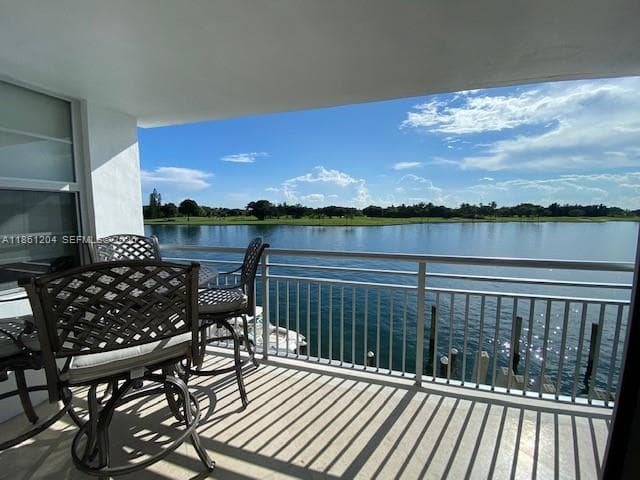 COLONY BAY HARBOR APTS CO · #3B in Bay Harbor Islands - Photo 5