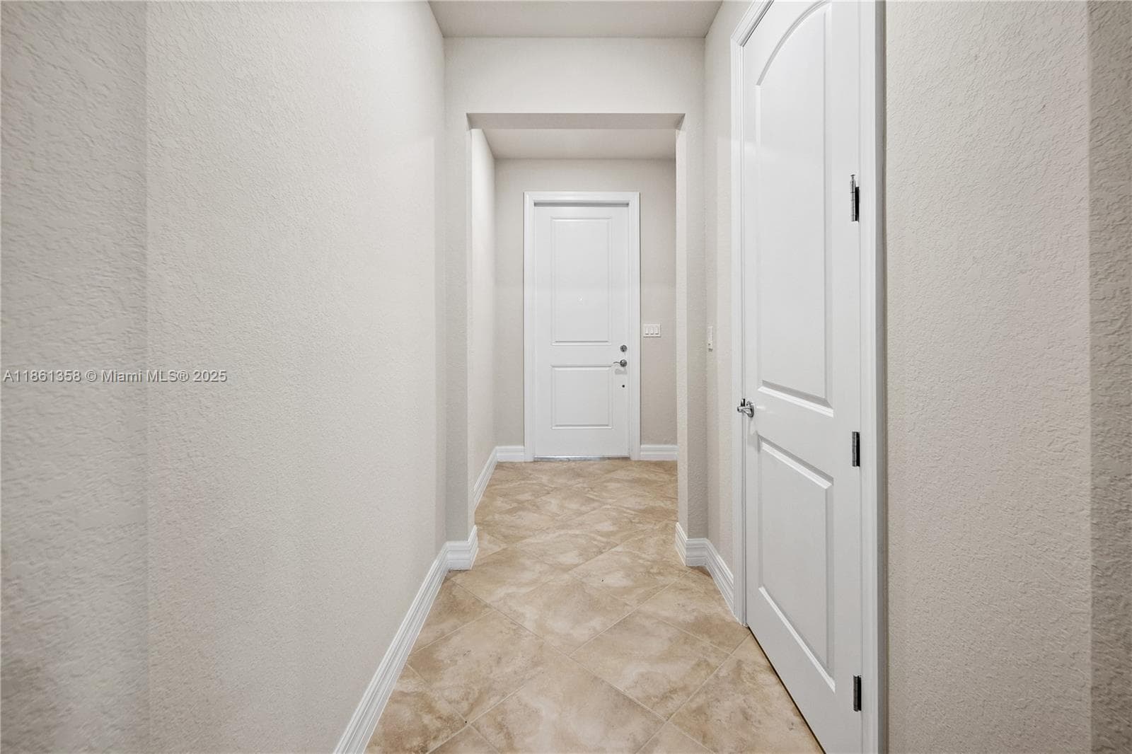 4488 E Appleton Cir E photo 5