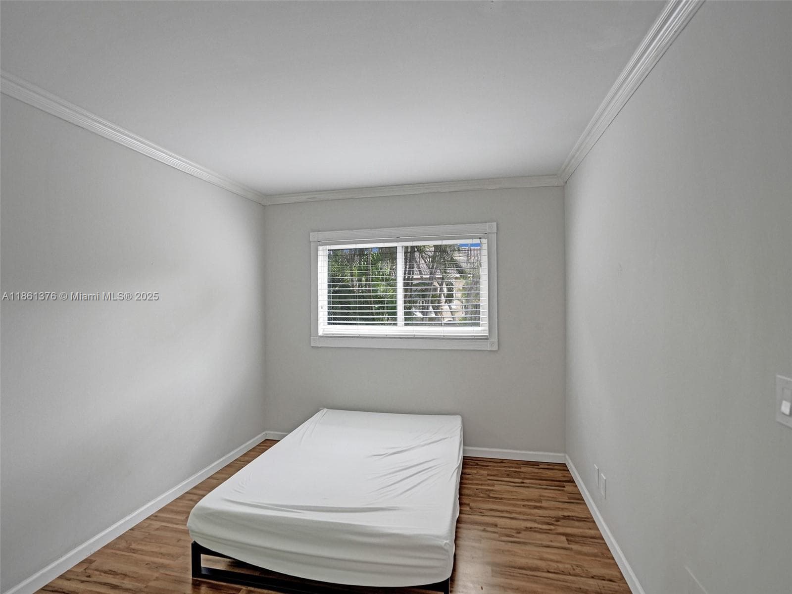 HILLCREST 11 · #203 in Hollywood - Photo 28