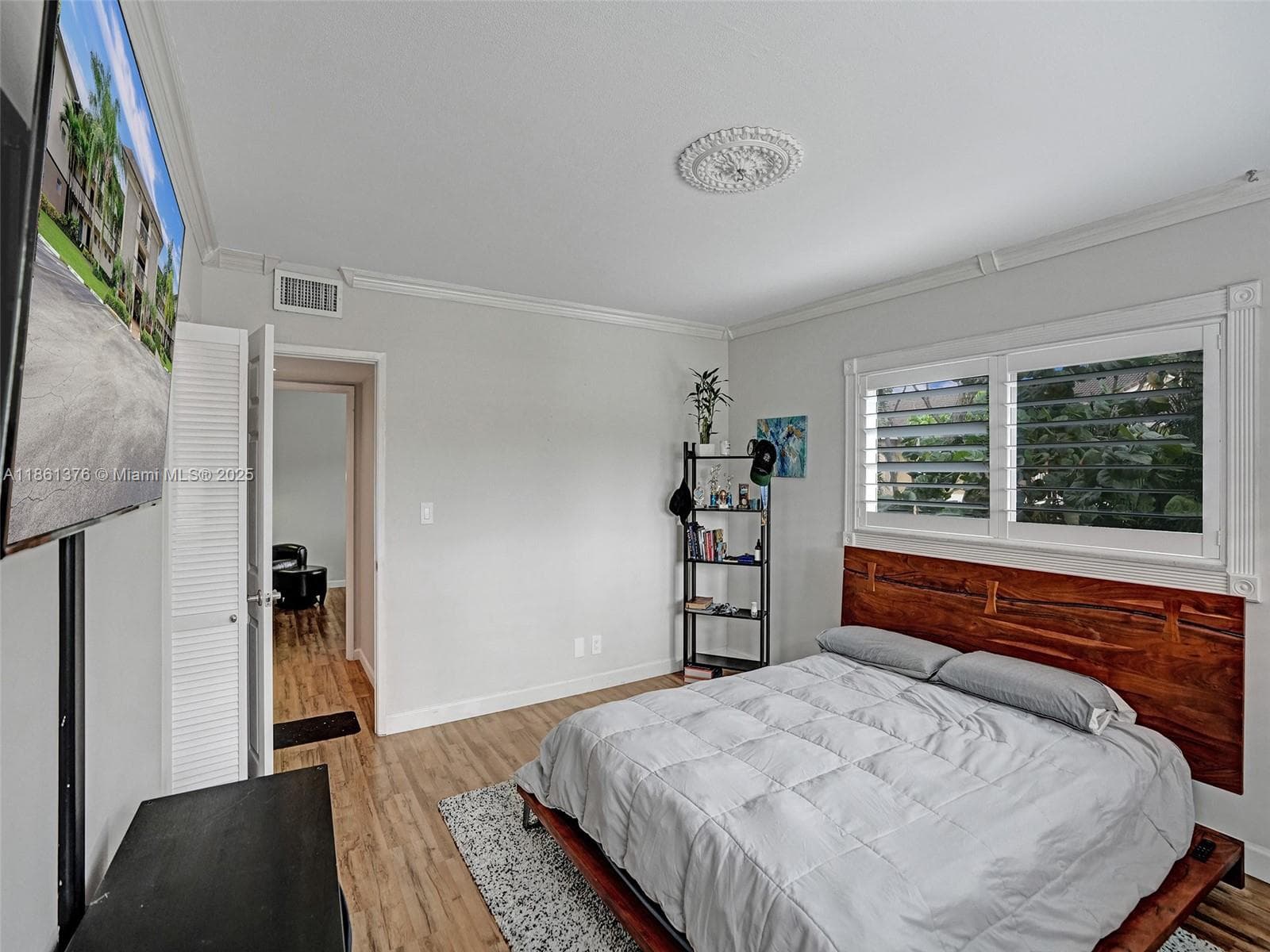 HILLCREST 11 · #203 in Hollywood - Photo 38