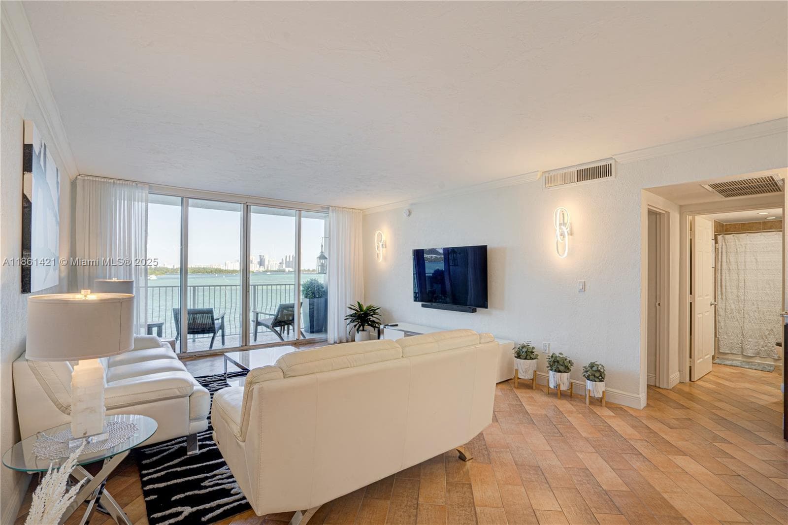 ISLAND POINTE CONDO · #4T in Bay Harbor Islands - Photo 6