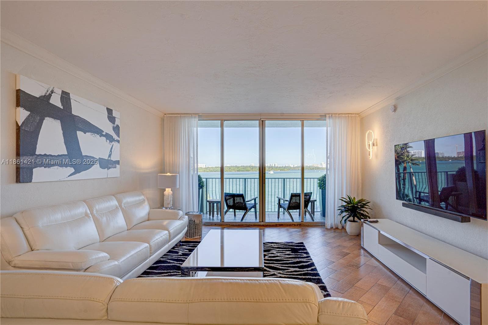 ISLAND POINTE CONDO · #4T in Bay Harbor Islands - Photo 7